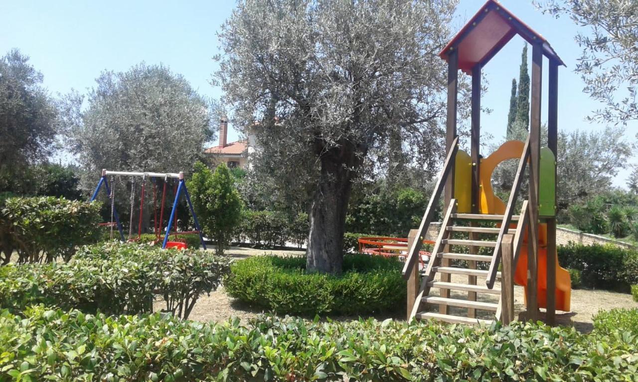 Agriturismo Fabrizio Maria Villa Capaccio ภายนอก รูปภาพ